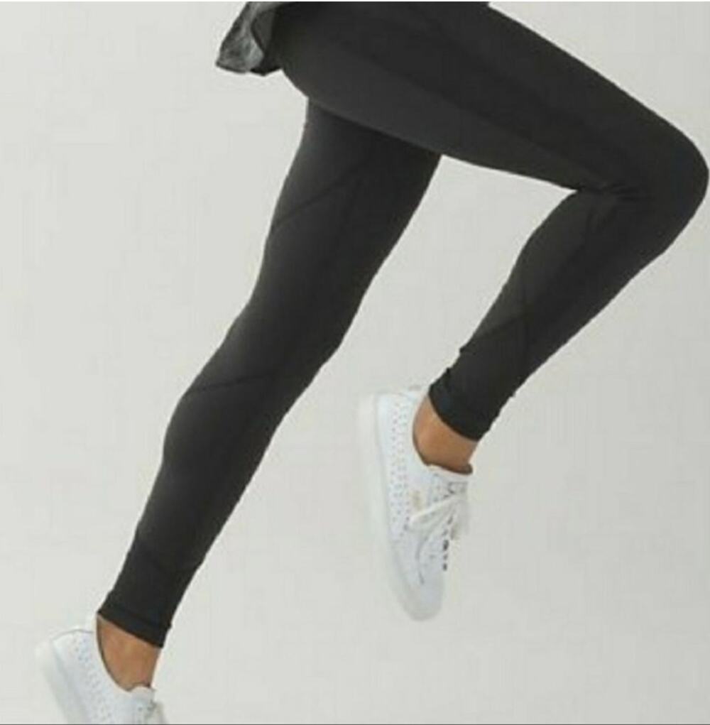 Lululemon Zone In Seamless High Rise Tight Black Size 4